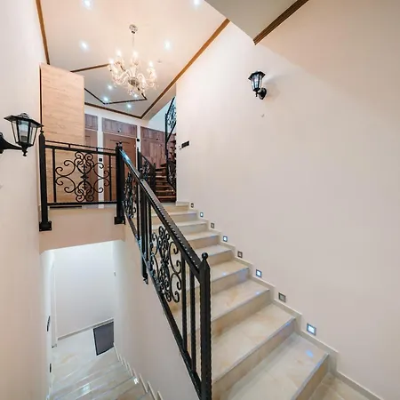 White House Miskolc,penthouse *