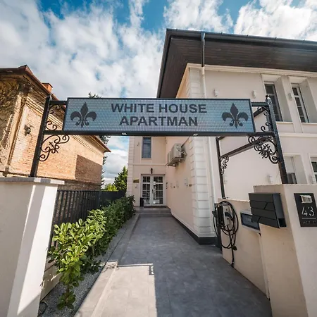 White House Miskolc,penthouse ミシュコルツ